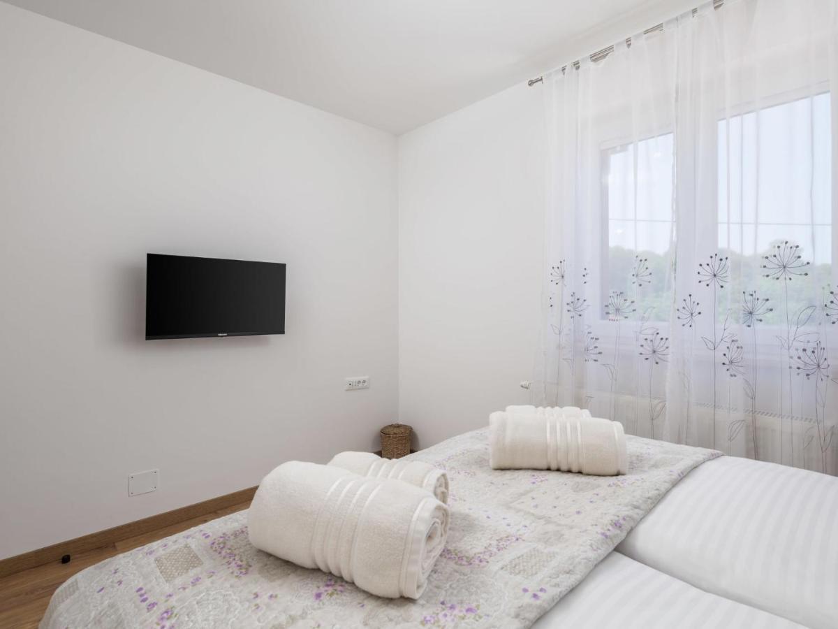 Villa Matea - Mlk150 By Interhome Dobrinj Luaran gambar